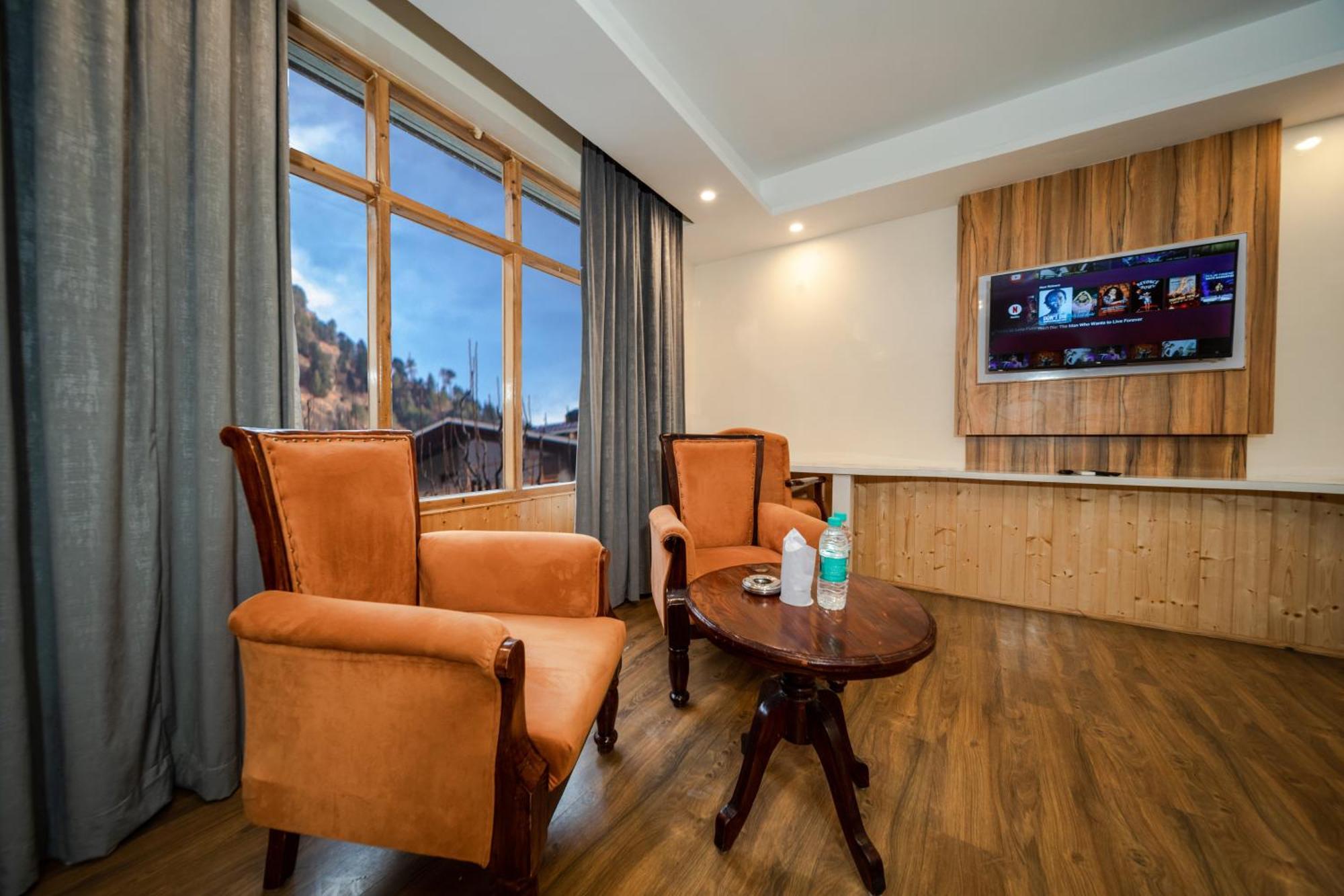 Hill River Resort - Central Heated & Air Cooled - Near Mall Road , Best Property Of Manali 2024- 2025 Buitenkant foto