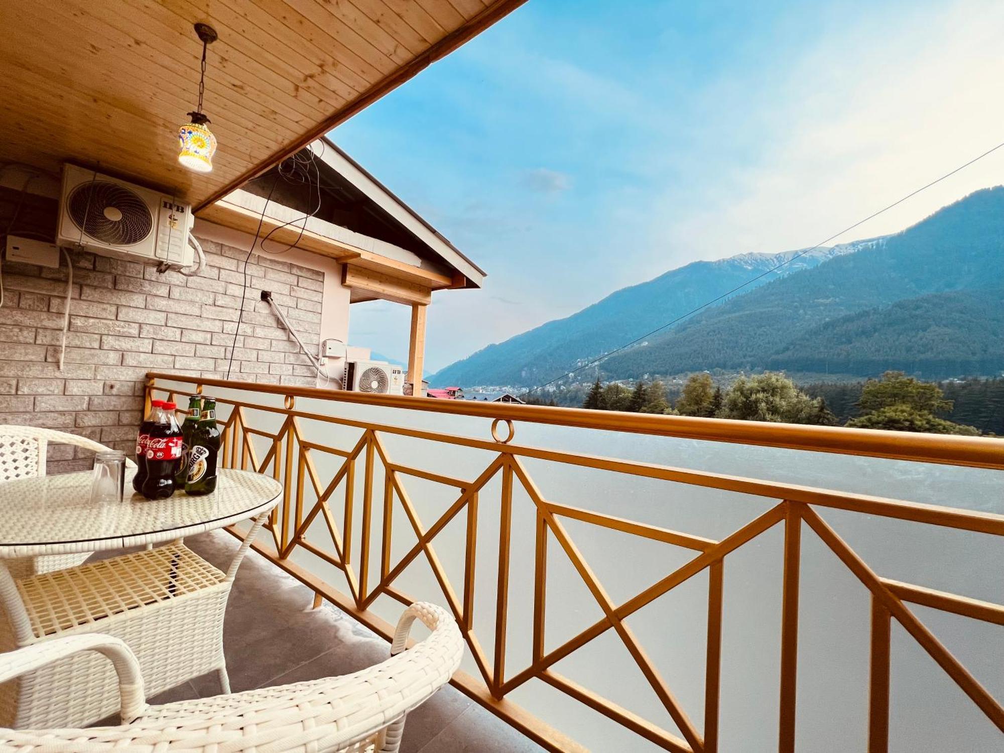 Hill River Resort - Central Heated & Air Cooled - Near Mall Road , Best Property Of Manali 2024- 2025 Buitenkant foto