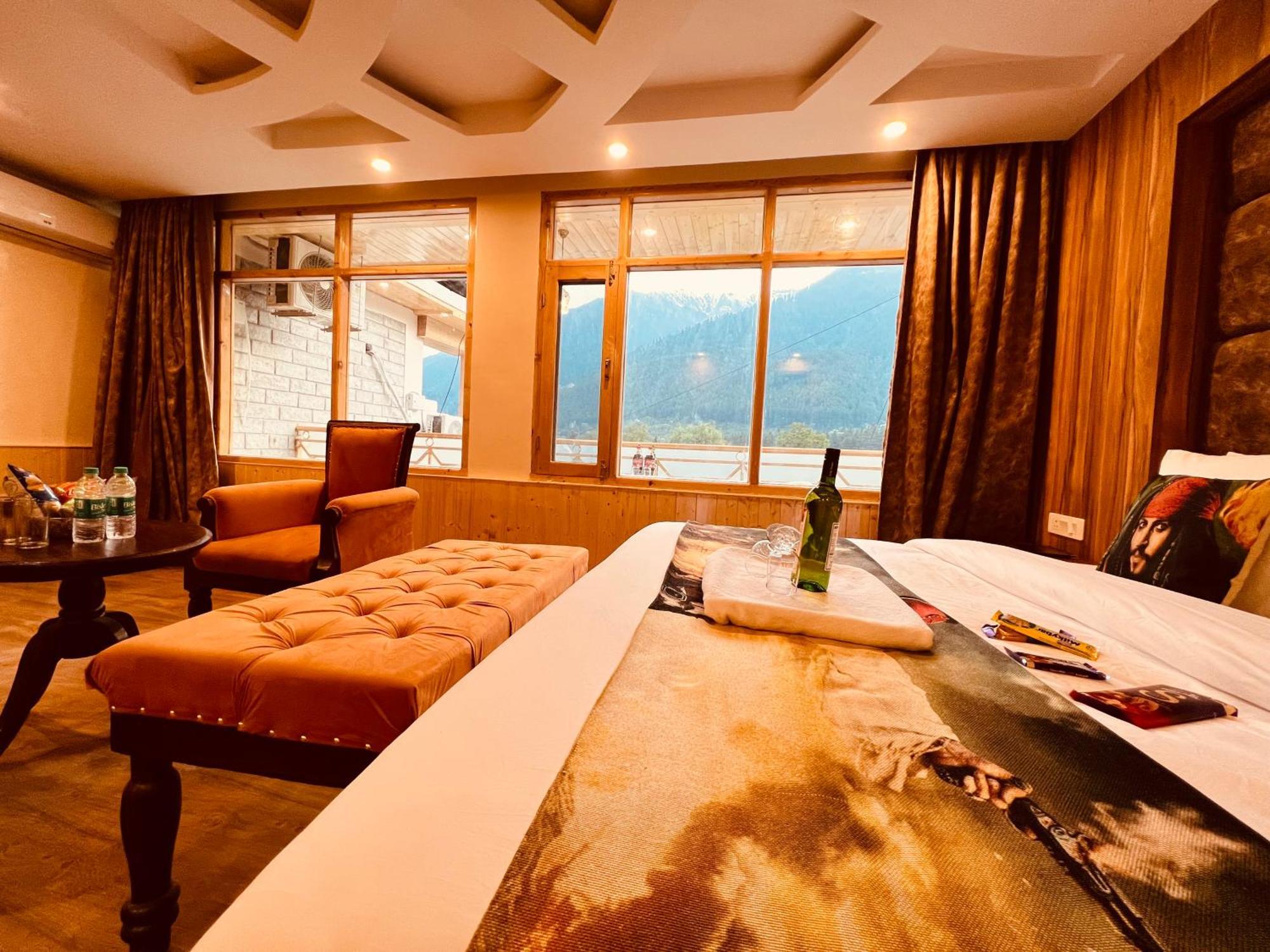 Hill River Resort - Central Heated & Air Cooled - Near Mall Road , Best Property Of Manali 2024- 2025 Buitenkant foto