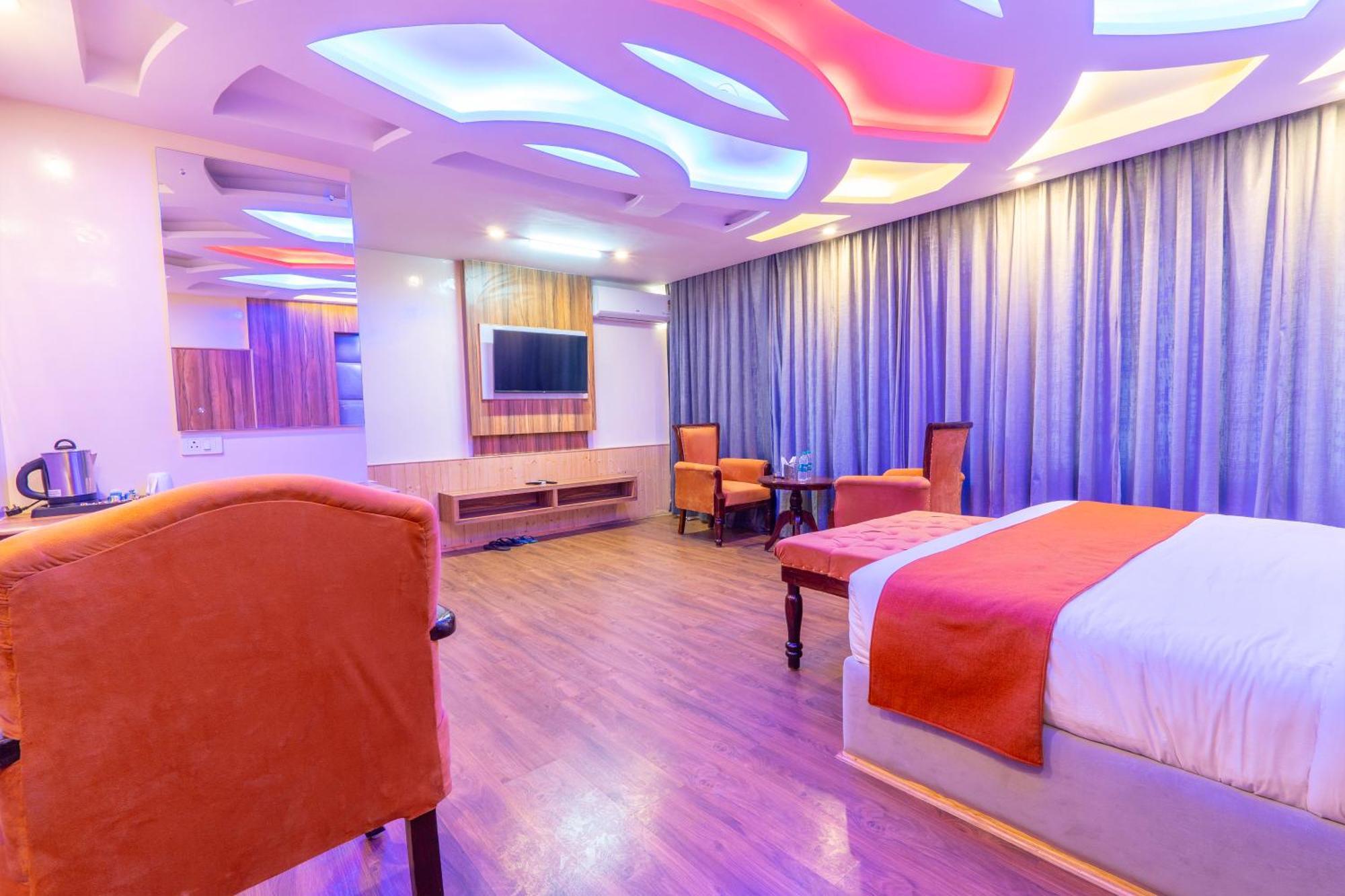 Hill River Resort - Central Heated & Air Cooled - Near Mall Road , Best Property Of Manali 2024- 2025 Buitenkant foto