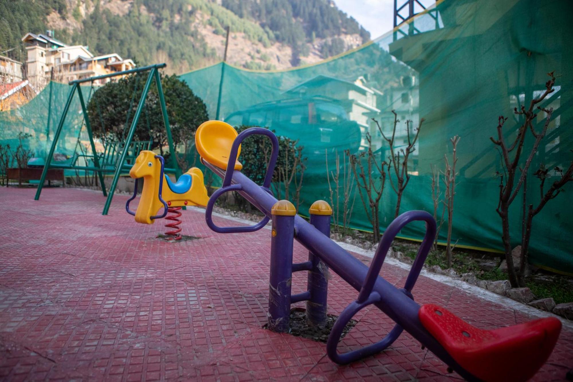 Hill River Resort - Central Heated & Air Cooled - Near Mall Road , Best Property Of Manali 2024- 2025 Buitenkant foto