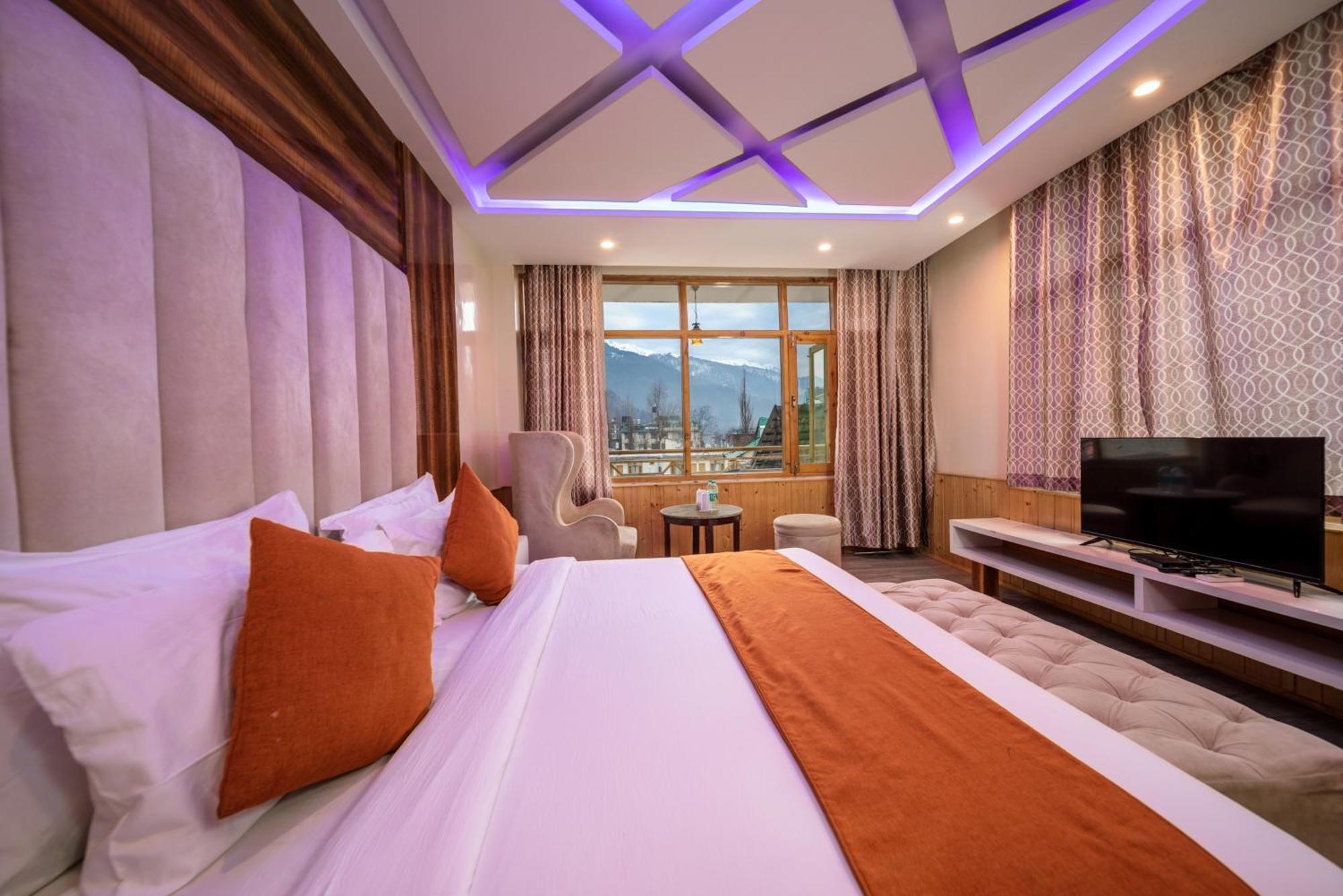 Hill River Resort - Central Heated & Air Cooled - Near Mall Road , Best Property Of Manali 2024- 2025 Buitenkant foto